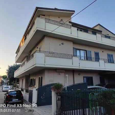 Lägenhet La Casa Di Lilla2 Tortoreto