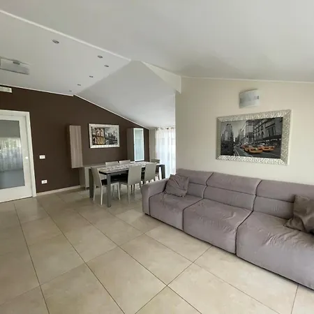 Apartment La Casa Di Lilla2